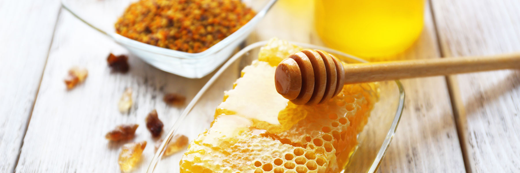 A new range of clover and Manuka honeys. Gathered by Mother Earth, made by New Zealand bees.